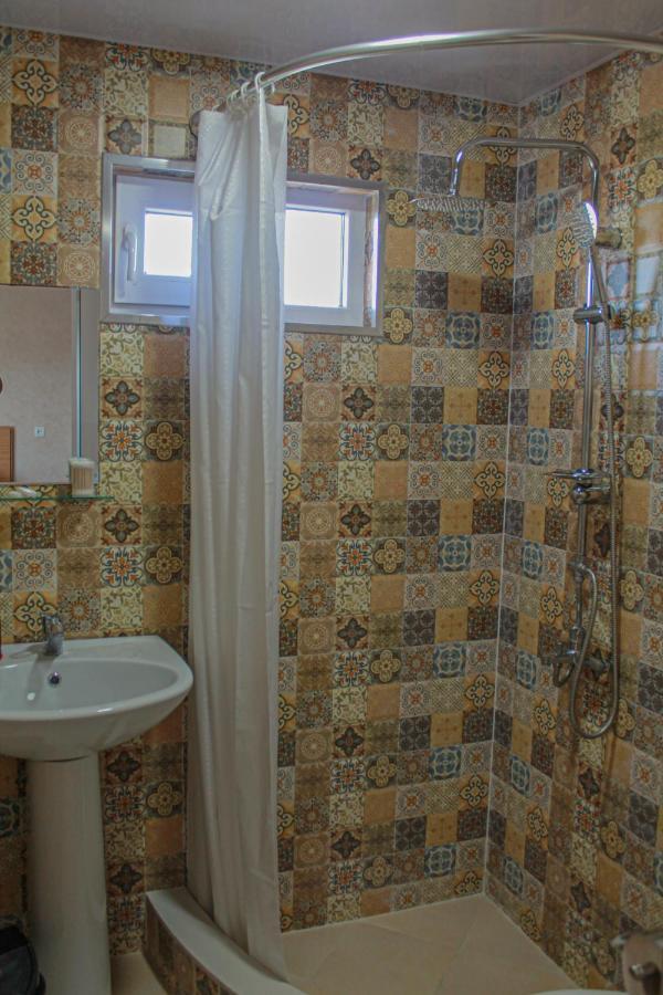 Guest House Maradona Sighnaghi Ngoại thất bức ảnh