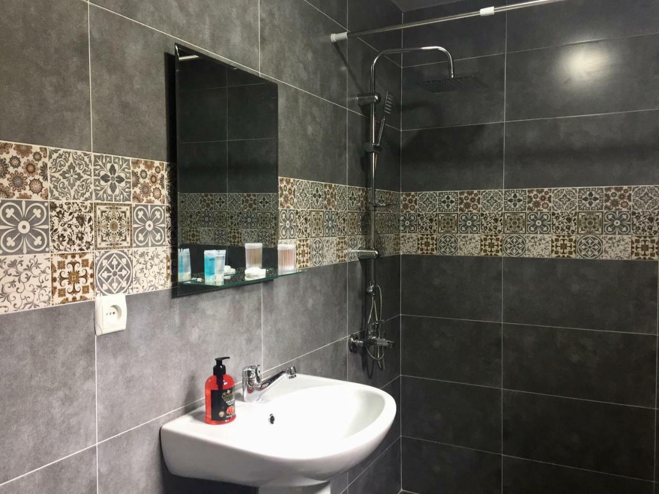Guest House Maradona Sighnaghi Ngoại thất bức ảnh