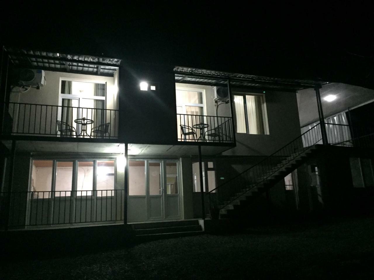 Guest House Maradona Sighnaghi Ngoại thất bức ảnh