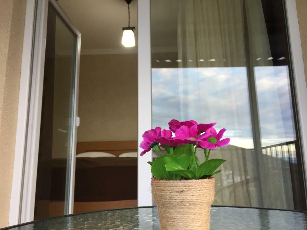 Guest House Maradona Sighnaghi Ngoại thất bức ảnh