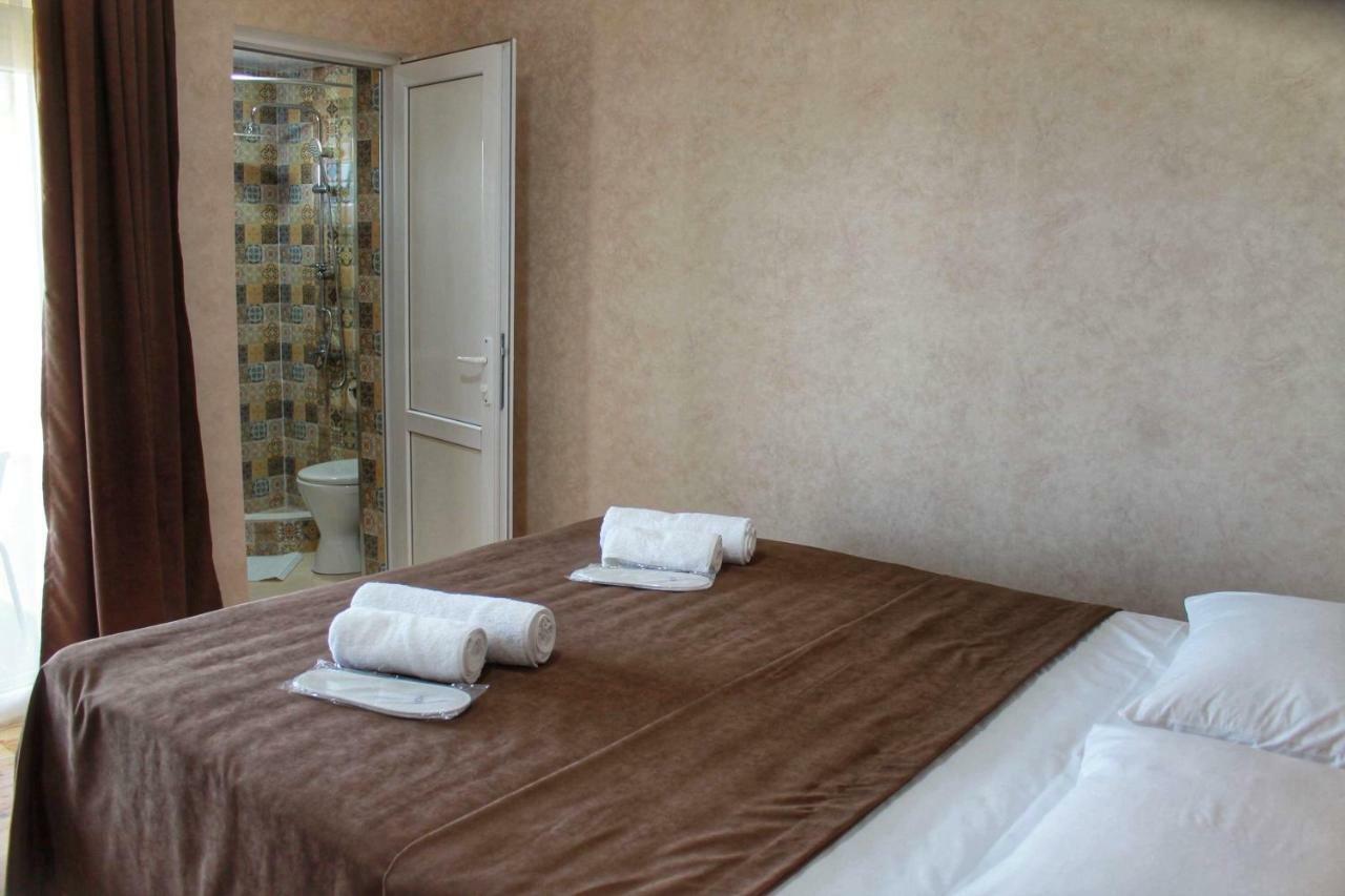 Guest House Maradona Sighnaghi Ngoại thất bức ảnh