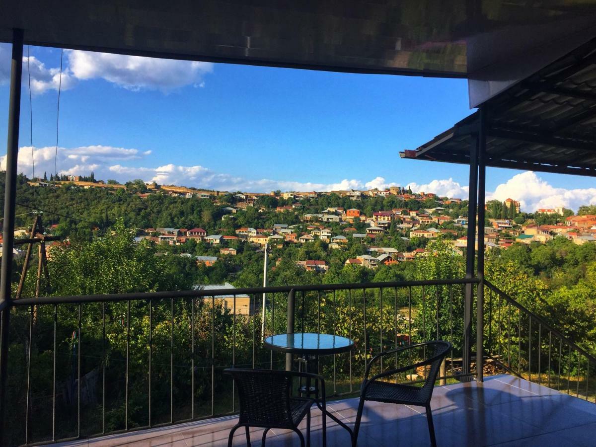 Guest House Maradona Sighnaghi Ngoại thất bức ảnh